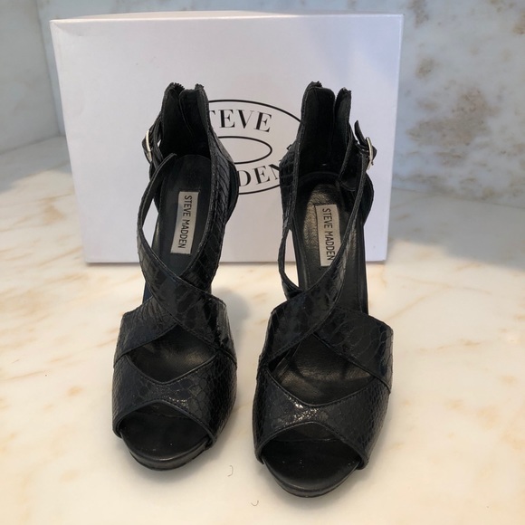 Steve Madden Banocka Python Heels - Picture 2 of 4